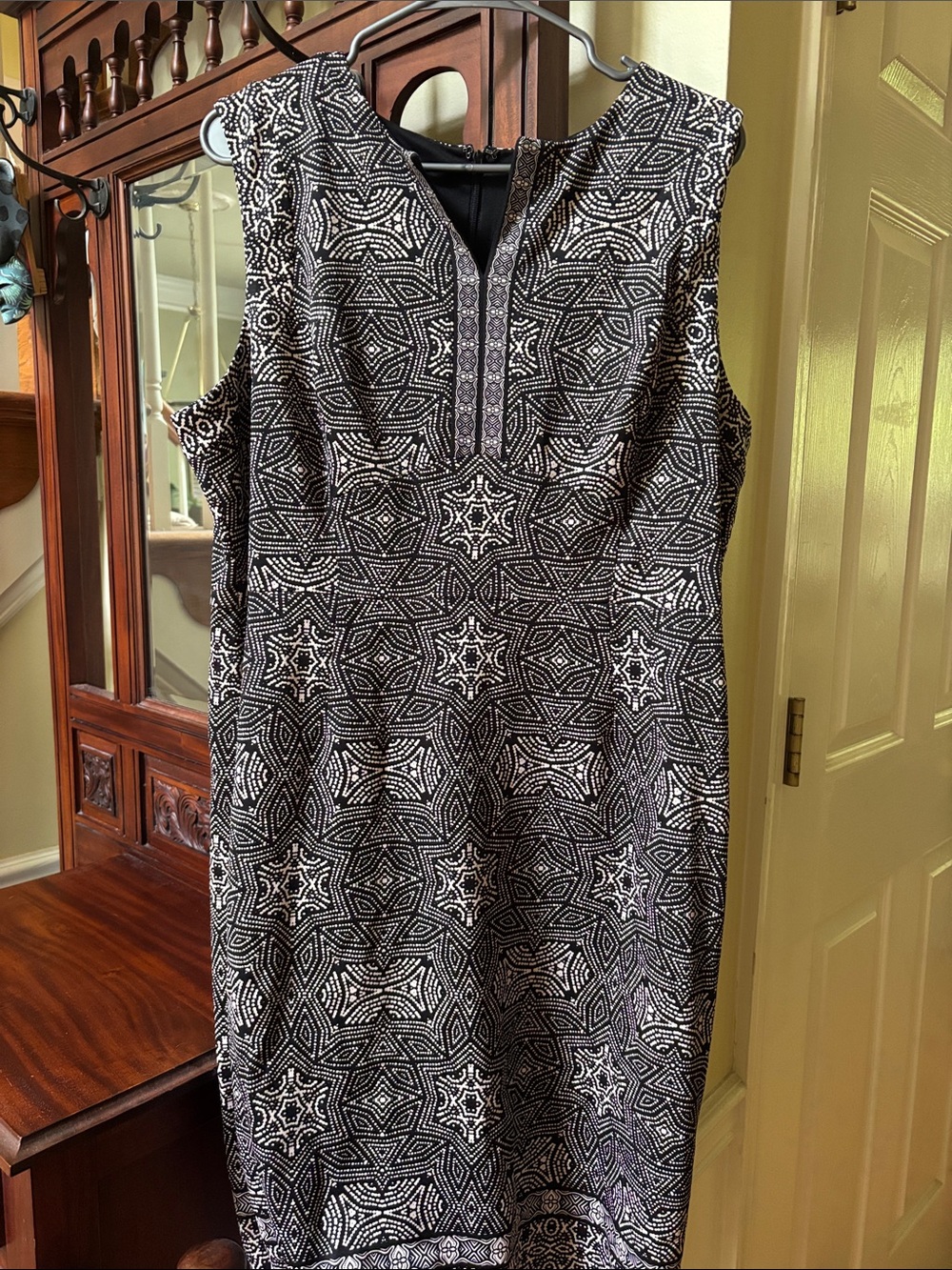 Chicos Black and White Patterned Midi Dress
